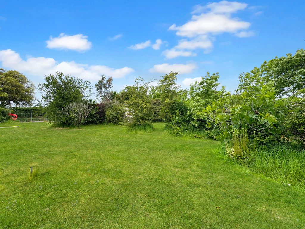 Property photo 3 of 15 Photo 3