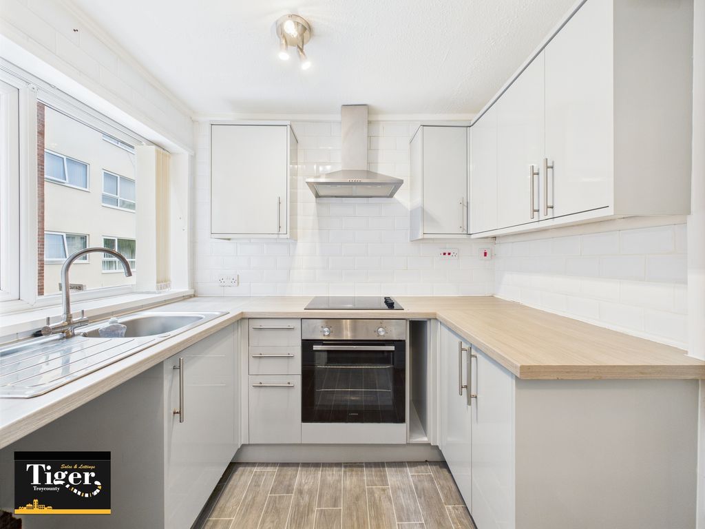 Property photo 1 of 10 Cam03440G0-Pr0367-Still006