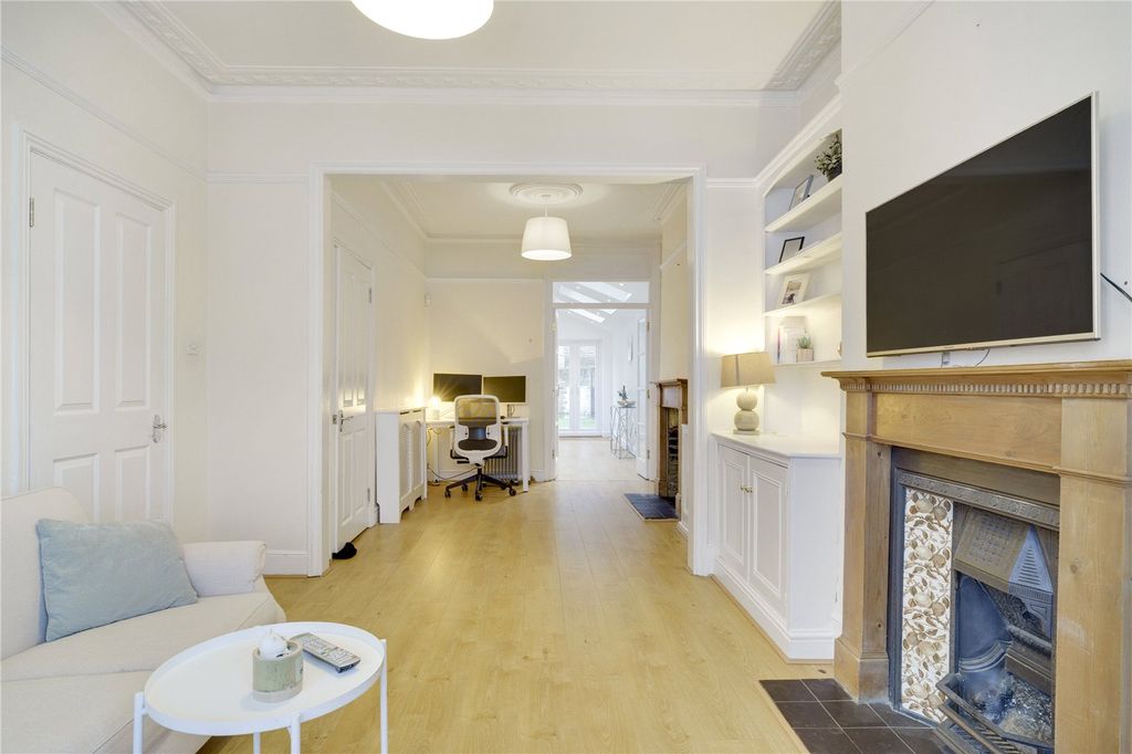 Property photo 3 of 14 Picture No. 27