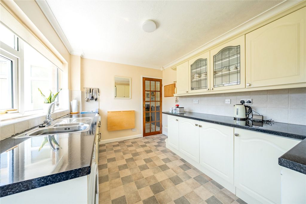Property photo 3 of 20 Picture No. 04