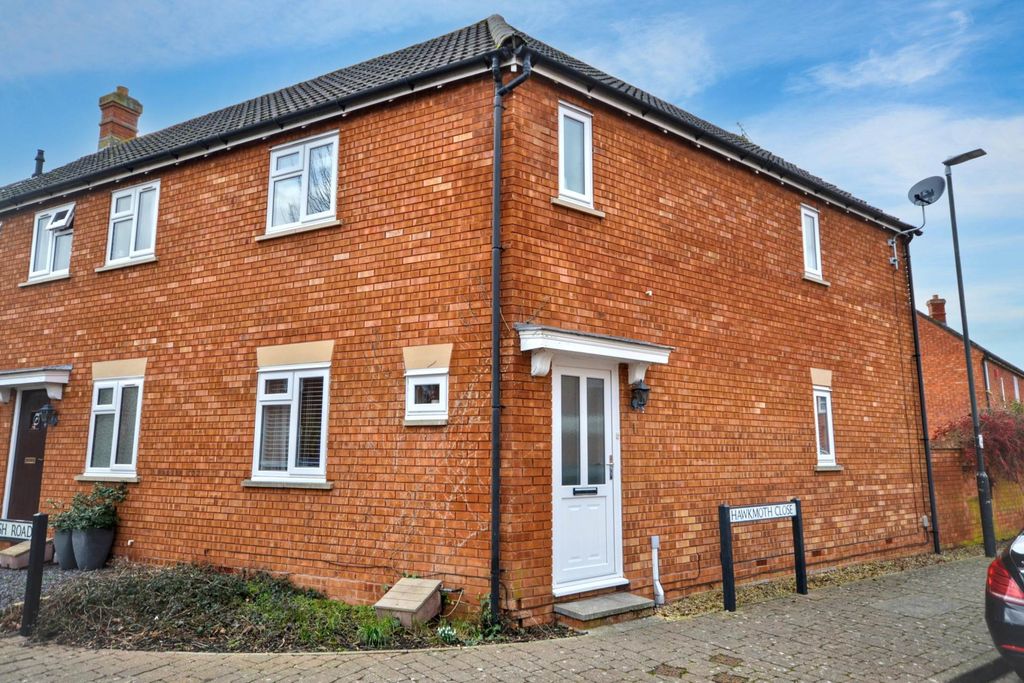 Property photo 1 of 17