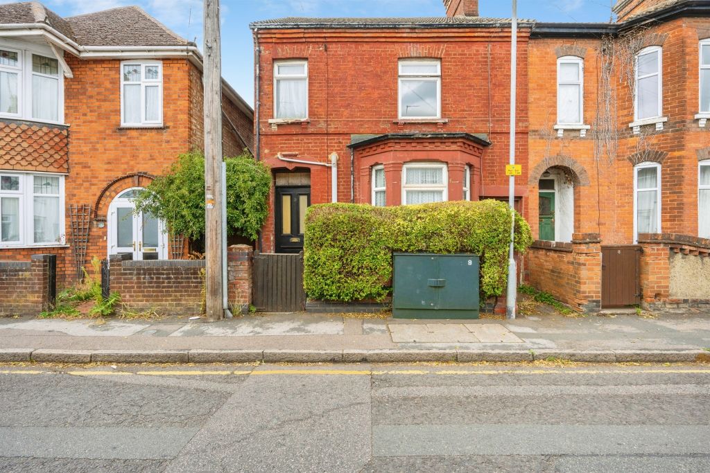 Property photo 1 of 17