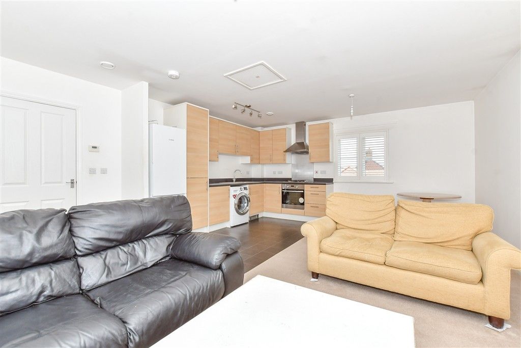 Property photo 3 of 4 Lounge/Kitchen/Dining