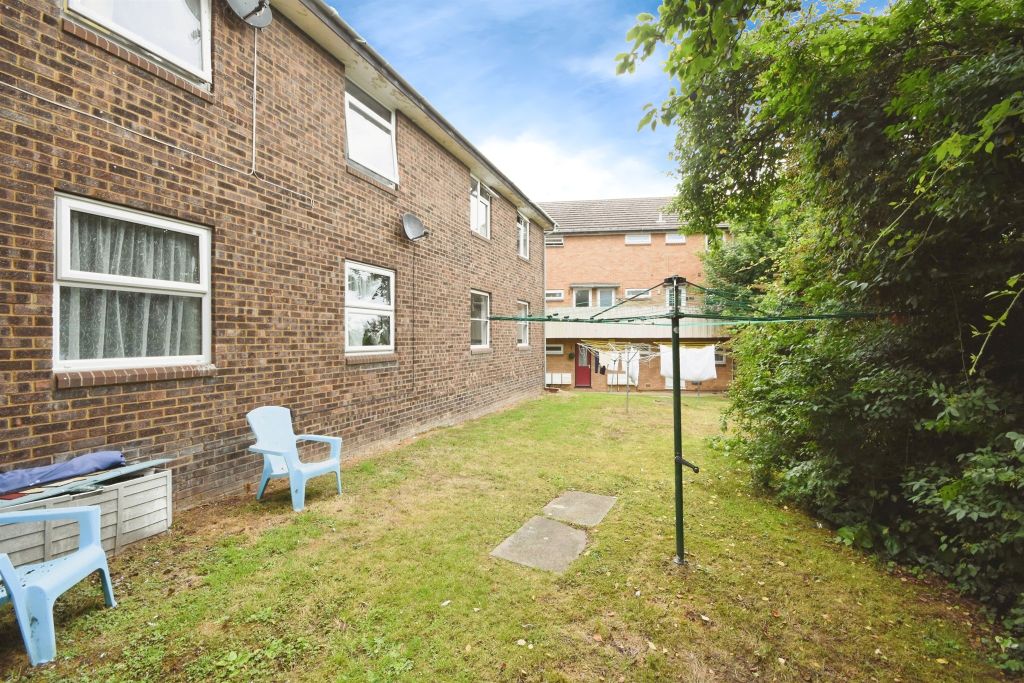 Property photo 3 of 17