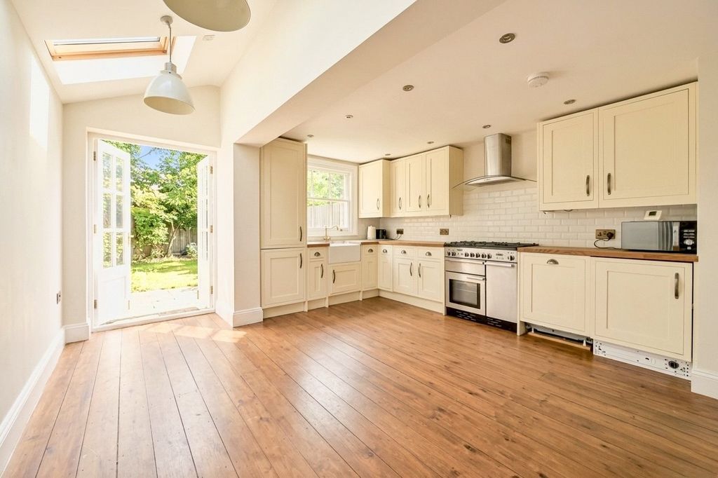Property photo 3 of 12 Picture No. 35