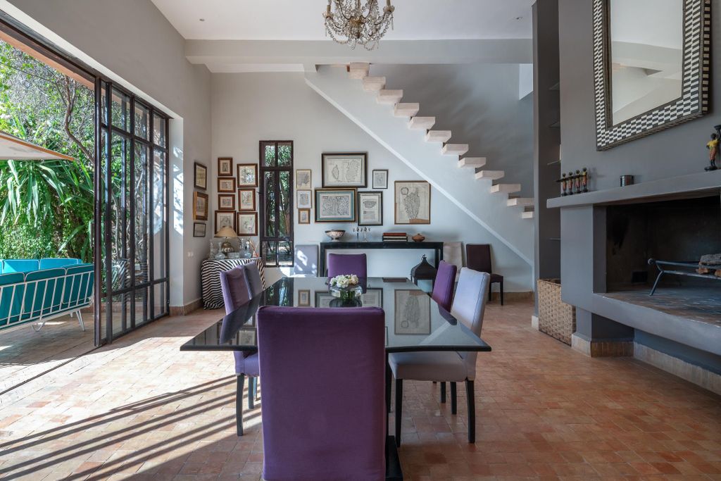 Property photo 3 of 19 Image