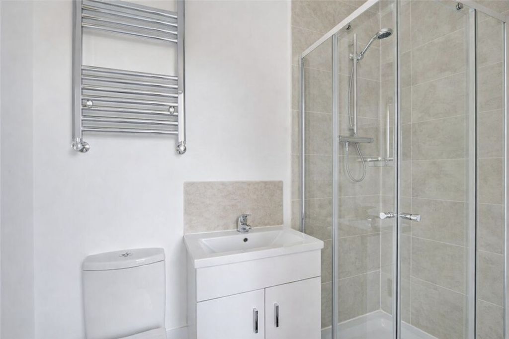 Property photo 1 of 3