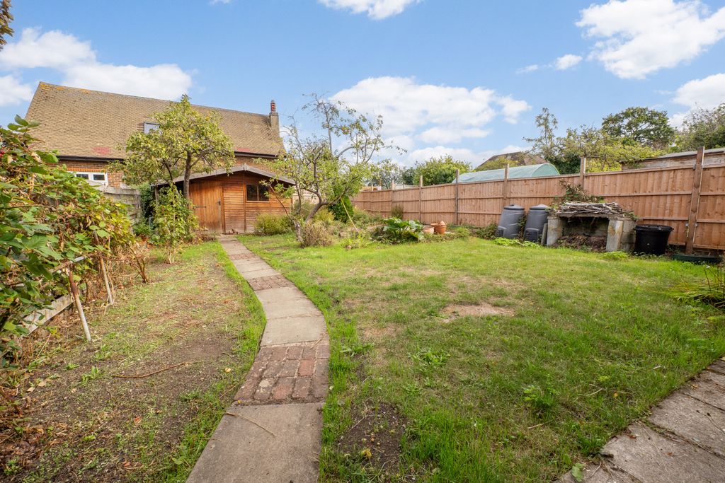 Property photo 3 of 29 Picture No. 25