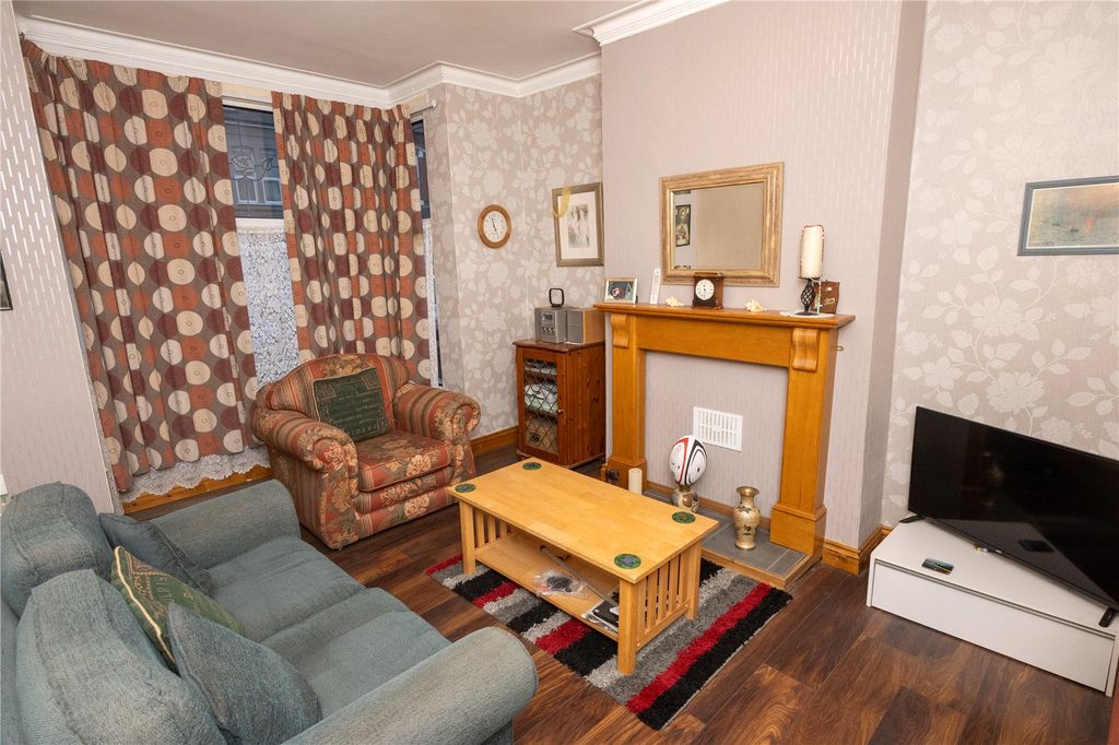 Property photo 2 of 15 Picture No. 07