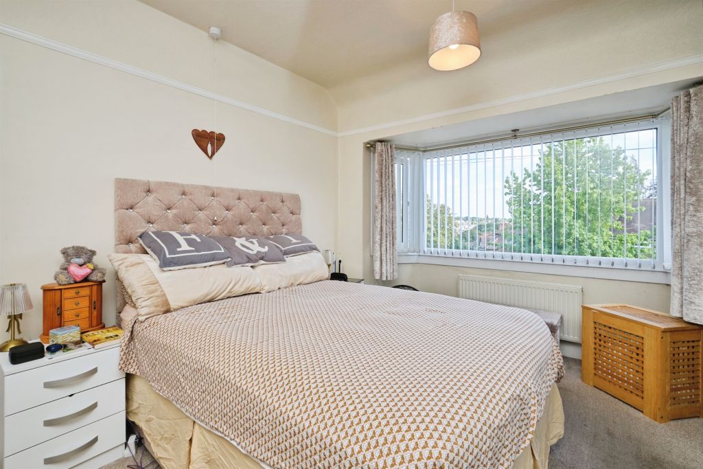 Property photo 3 of 34
