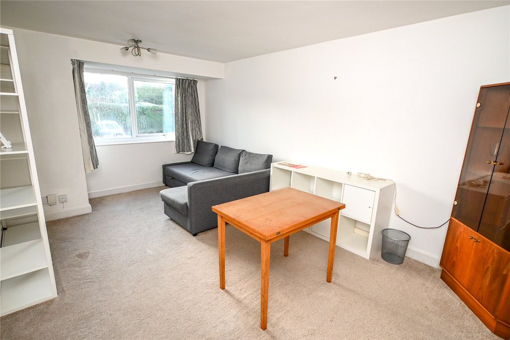 Property photo 2 of 10 Picture No. 18