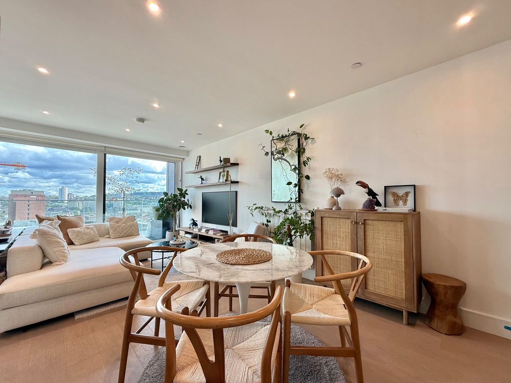 Property photo 3 of 16 Gallery