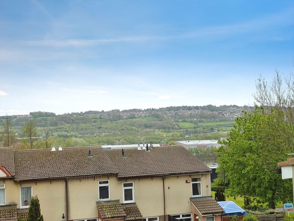 Property photo 2 of 14 Photo 17