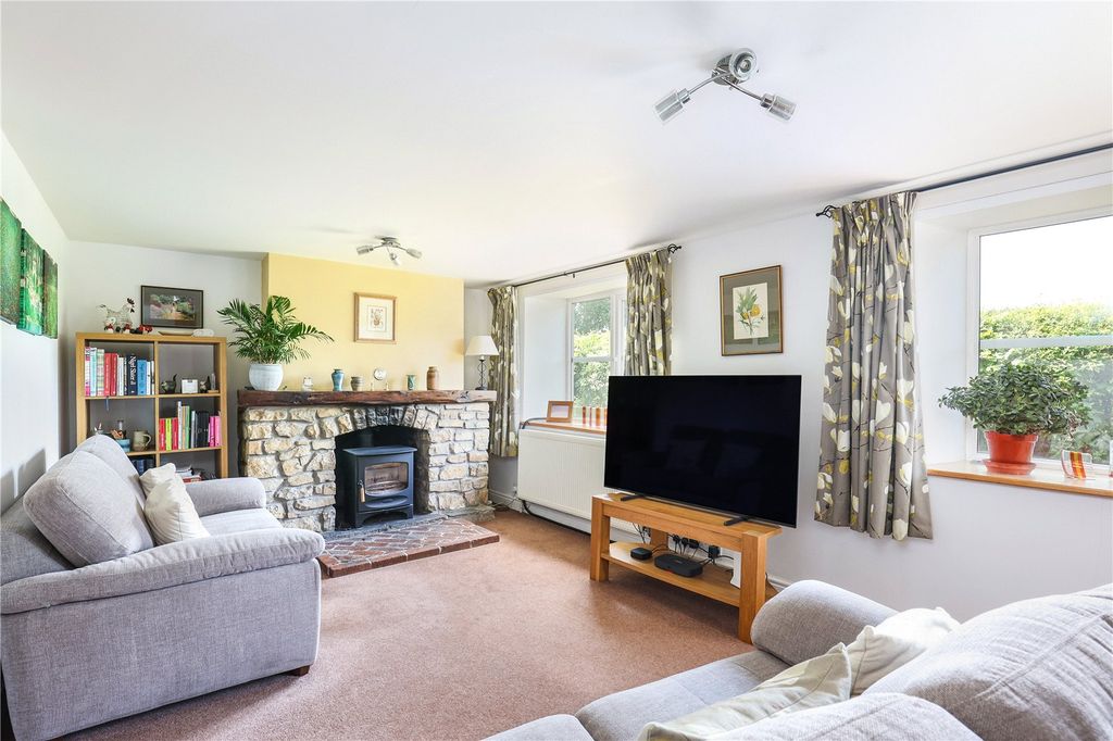 Property photo 2 of 29 Picture No. 03