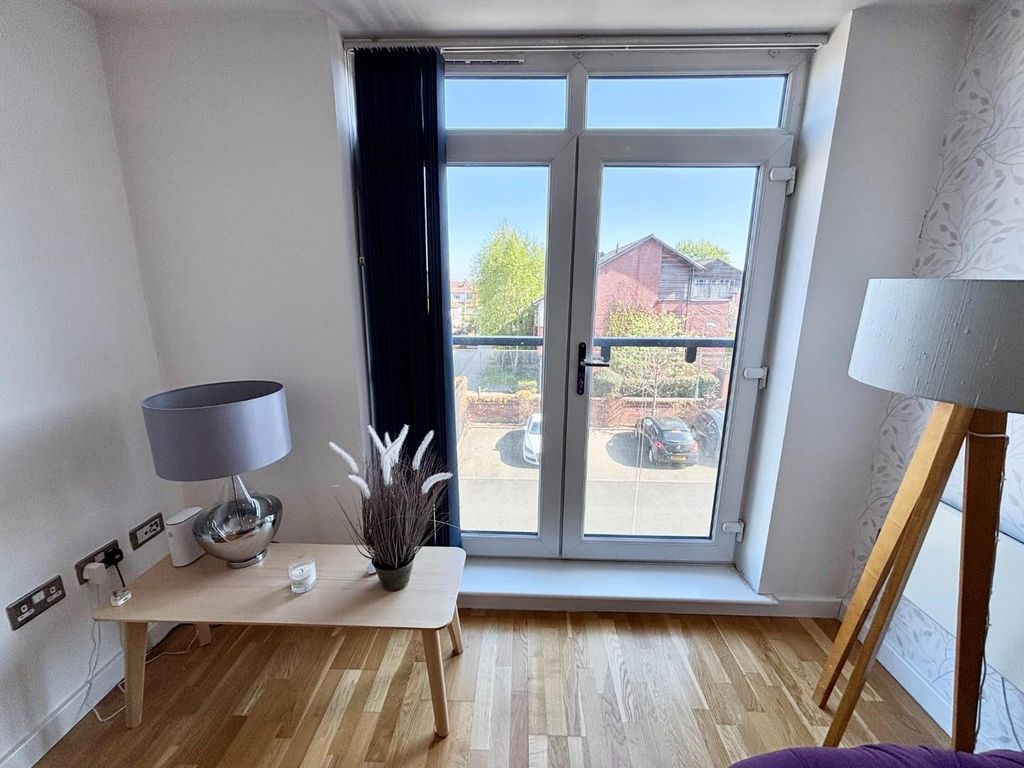 Property photo 3 of 14