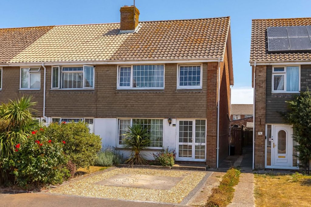 Property photo 1 of 17 St Giles.Jpg