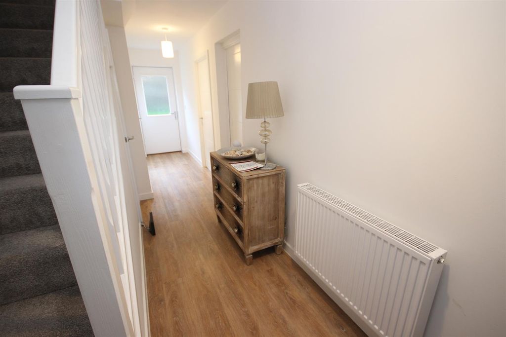 Property photo 2 of 19 Entrance Hall.Jpg