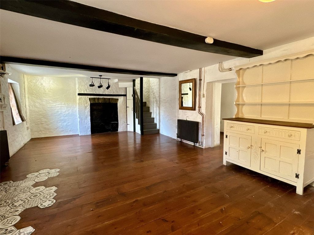 Property photo 2 of 19 Picture No. 34