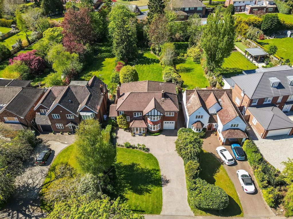Property photo 2 of 28 96 Knowle Wood Road_69.Jpg
