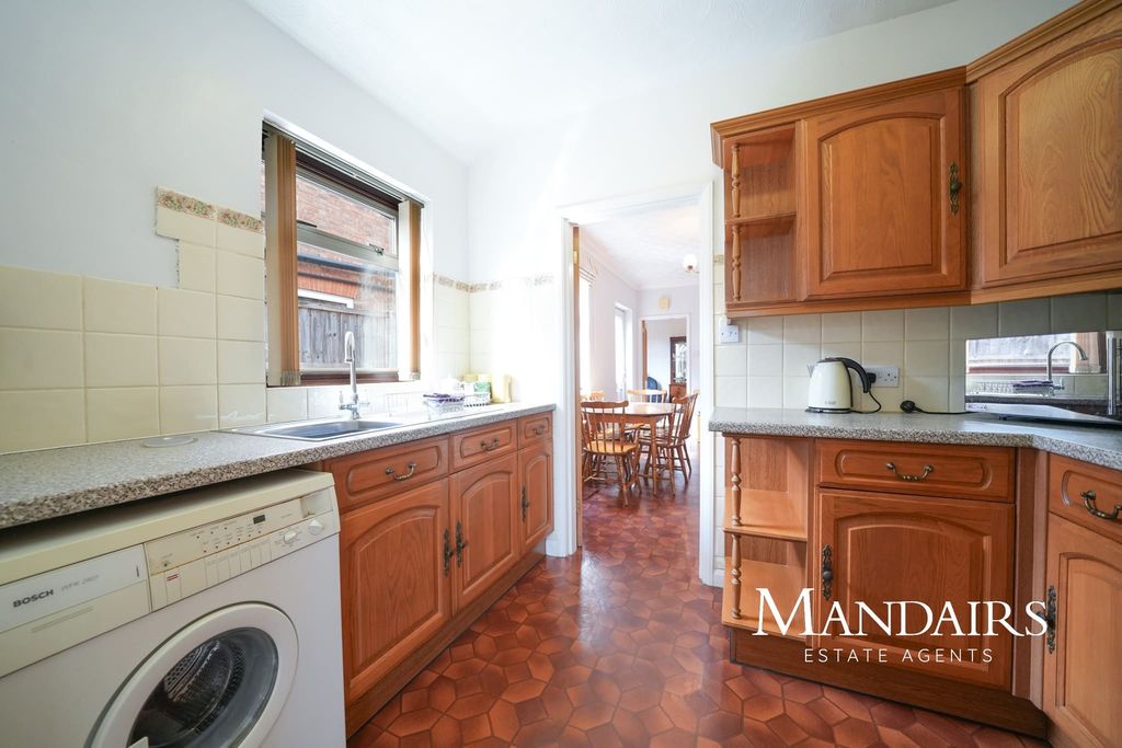 Property photo 3 of 25