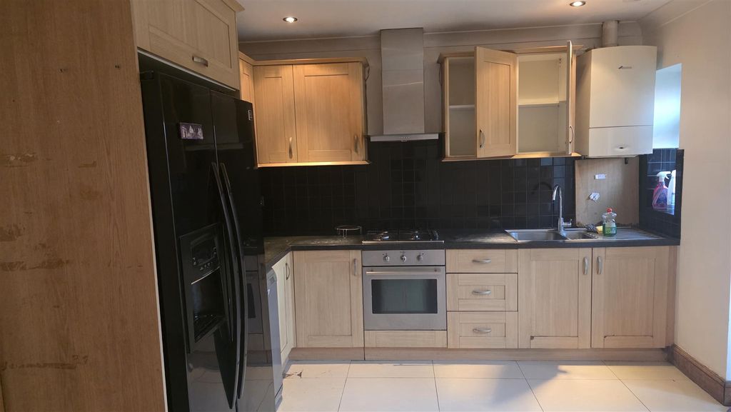 Property photo 3 of 9 20260116_085425.Jpg