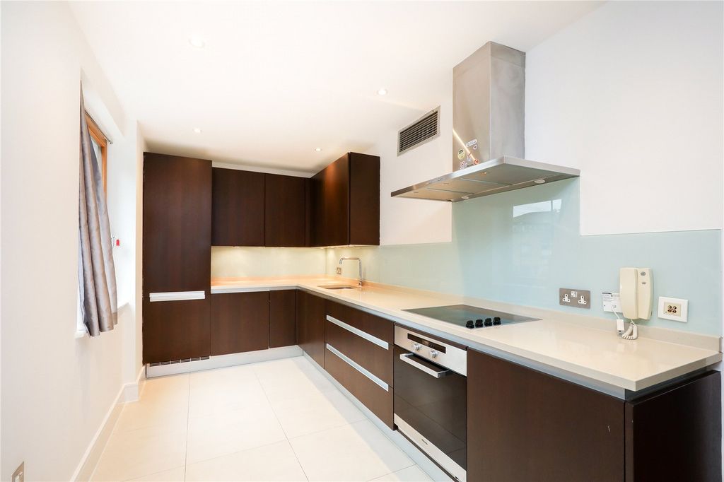 Property photo 2 of 14 Kitchen