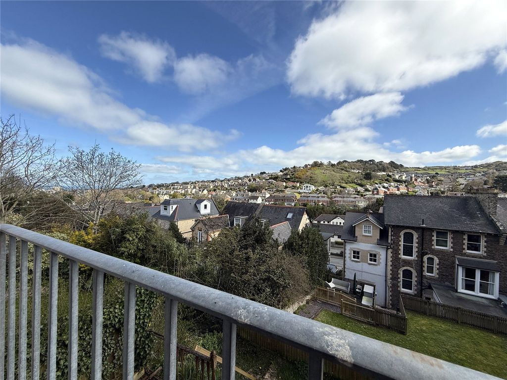 Property photo 2 of 10 Picture No. 14