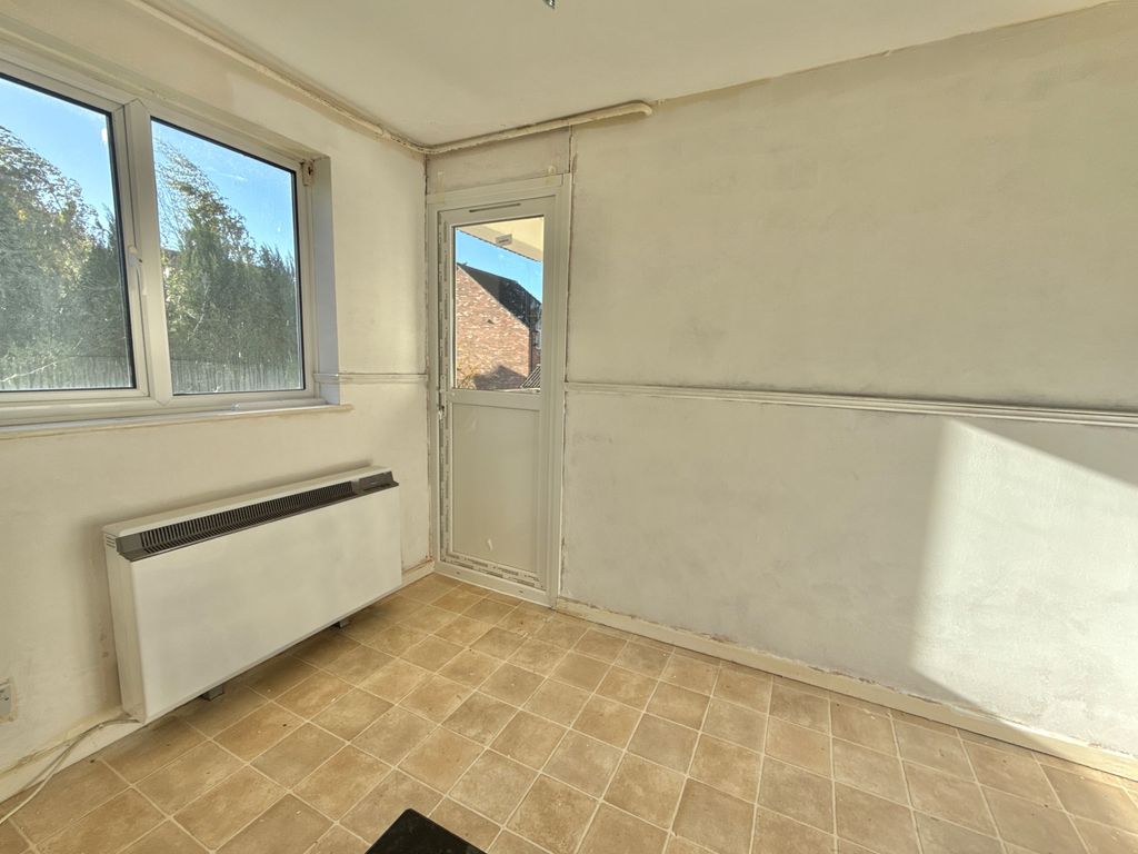 Property photo 3 of 8