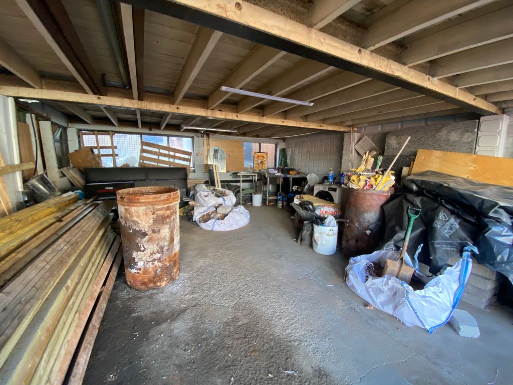 Property photo 2 of 4