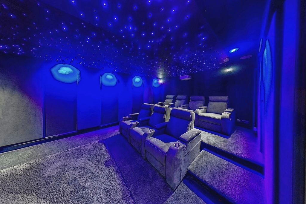 Property photo 3 of 34