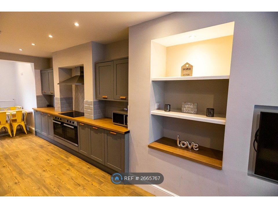 Property photo 1 of 26