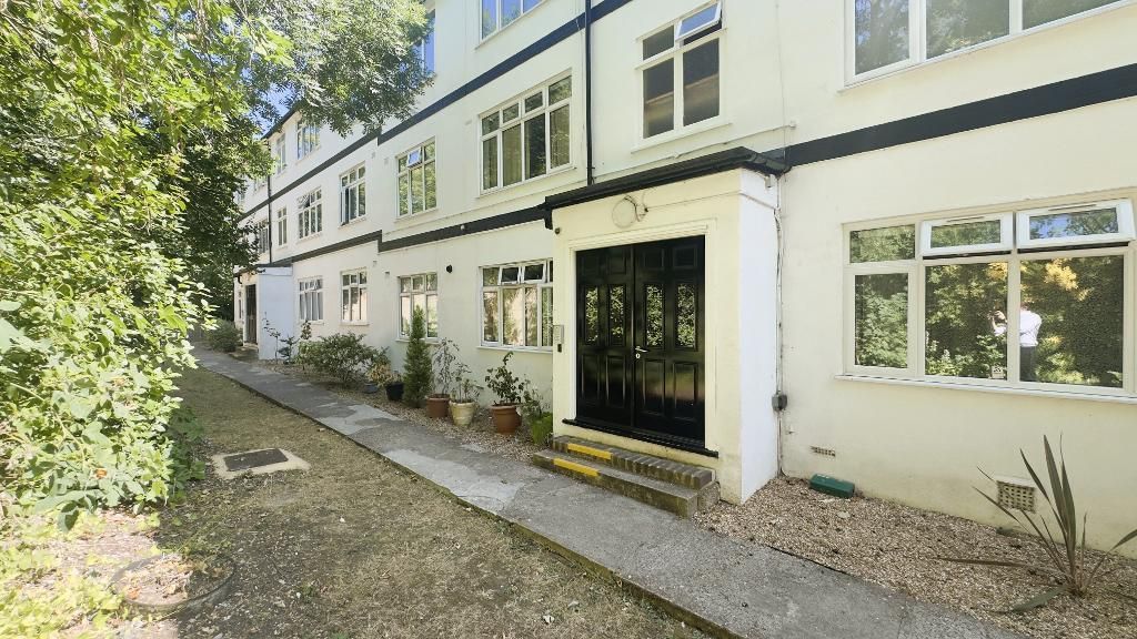 Property photo 2 of 9