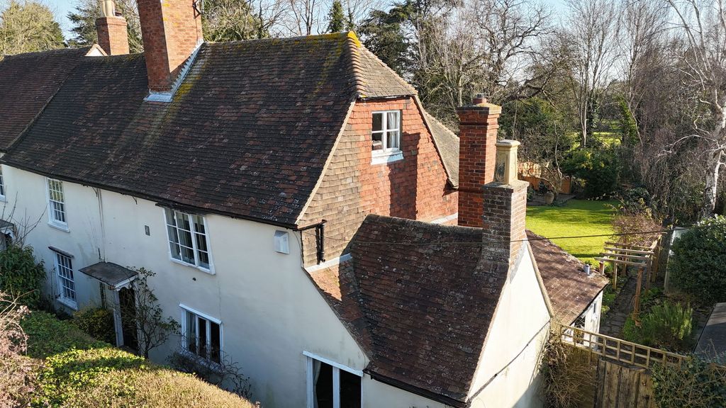 Property photo 2 of 18