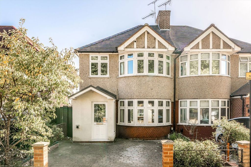 Property photo 1 of 8