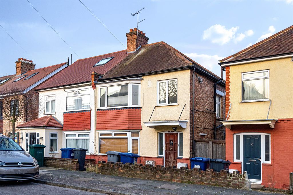 Property photo 1 of 12