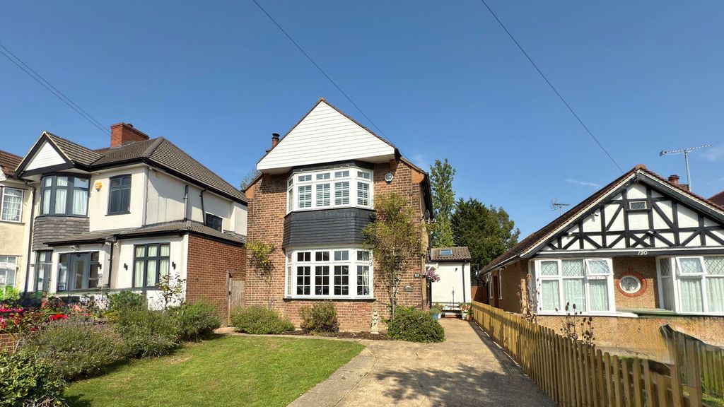 Property photo 1 of 32