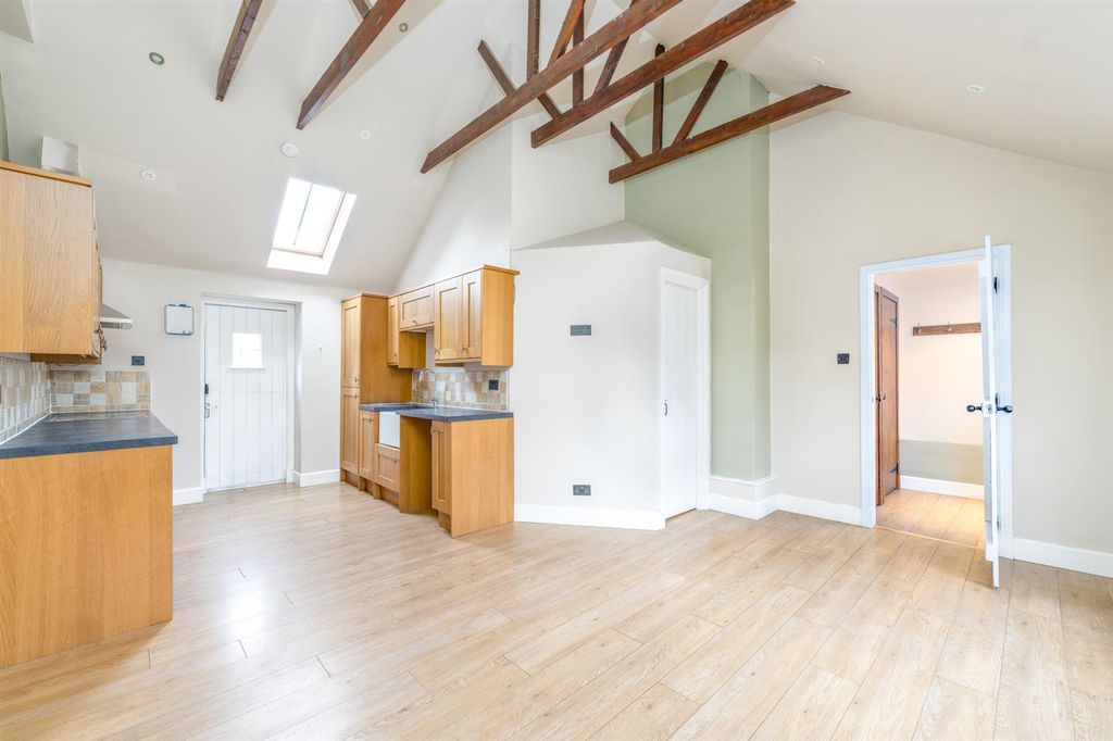 Property photo 3 of 12 Dairy_Cottage_Ayton-05.Jpg