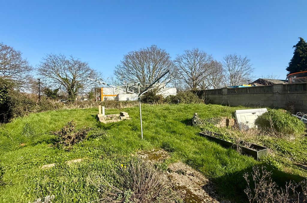 Property photo 3 of 15