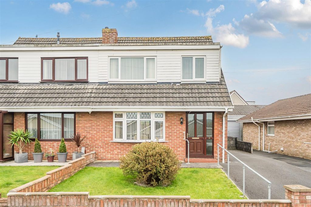 Property photo 1 of 25