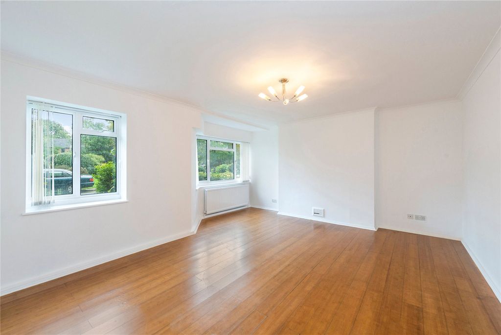 Property photo 2 of 7