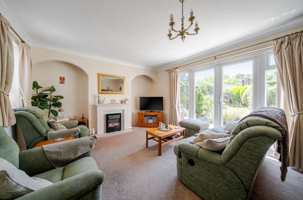 Property photo 2 of 24 1488502-23-6A57Ae...