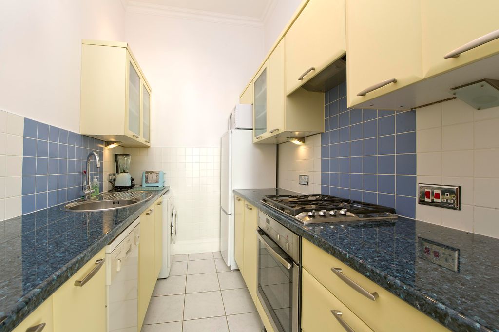Property photo 2 of 6 A085i00000L96Eqaaz_Nho120128_09.Jpg
