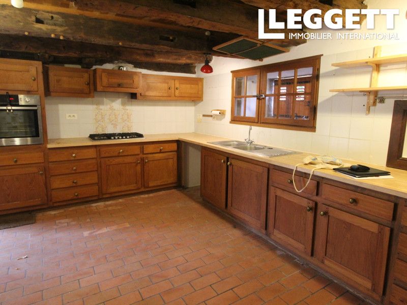 Property photo 3 of 10