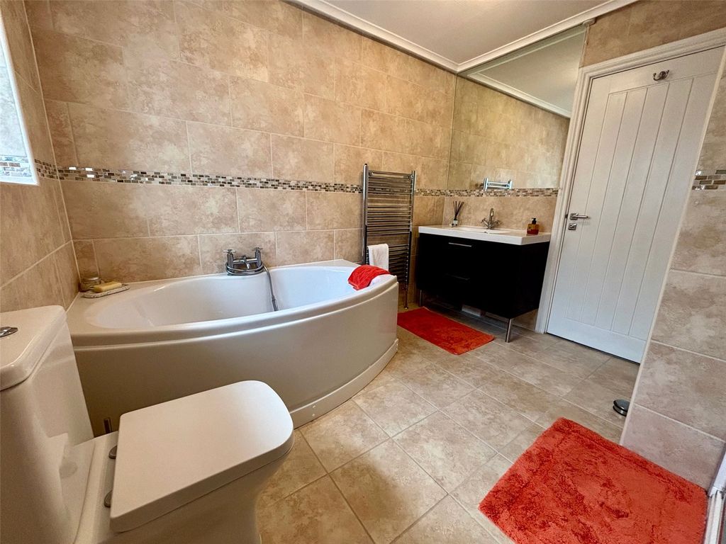 Additional image 24 of 3 bed bungalow for salePriory Lodge Close, Milford Haven, Pembrokeshire SA73