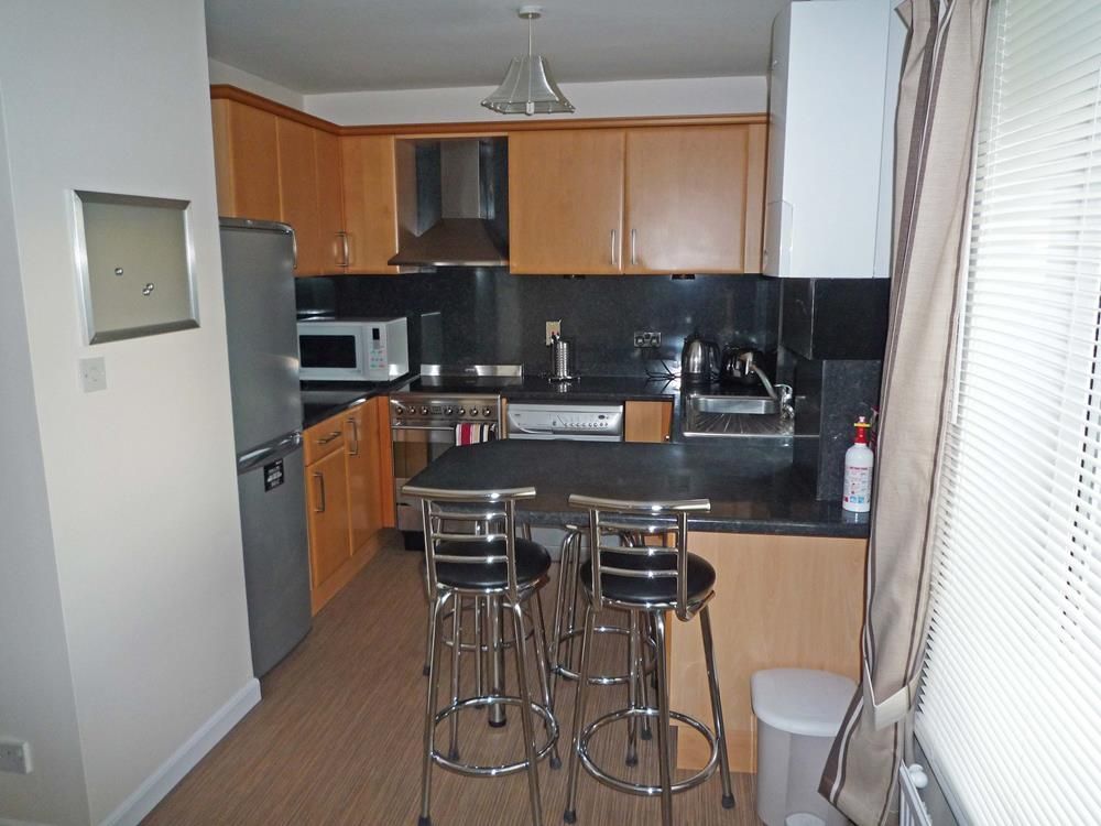 Property photo 1 of 4 Whitehallmews18