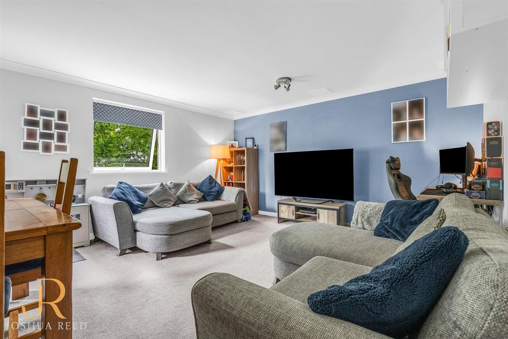 Property photo 2 of 11 Internal-7.Jpg