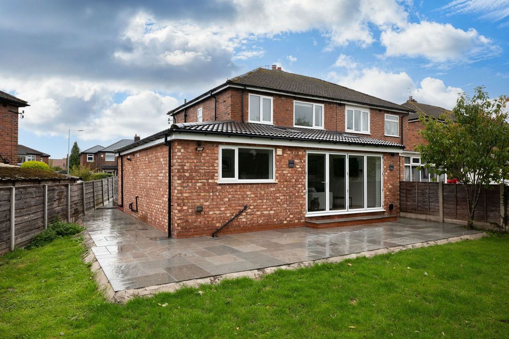 Property photo 3 of 29