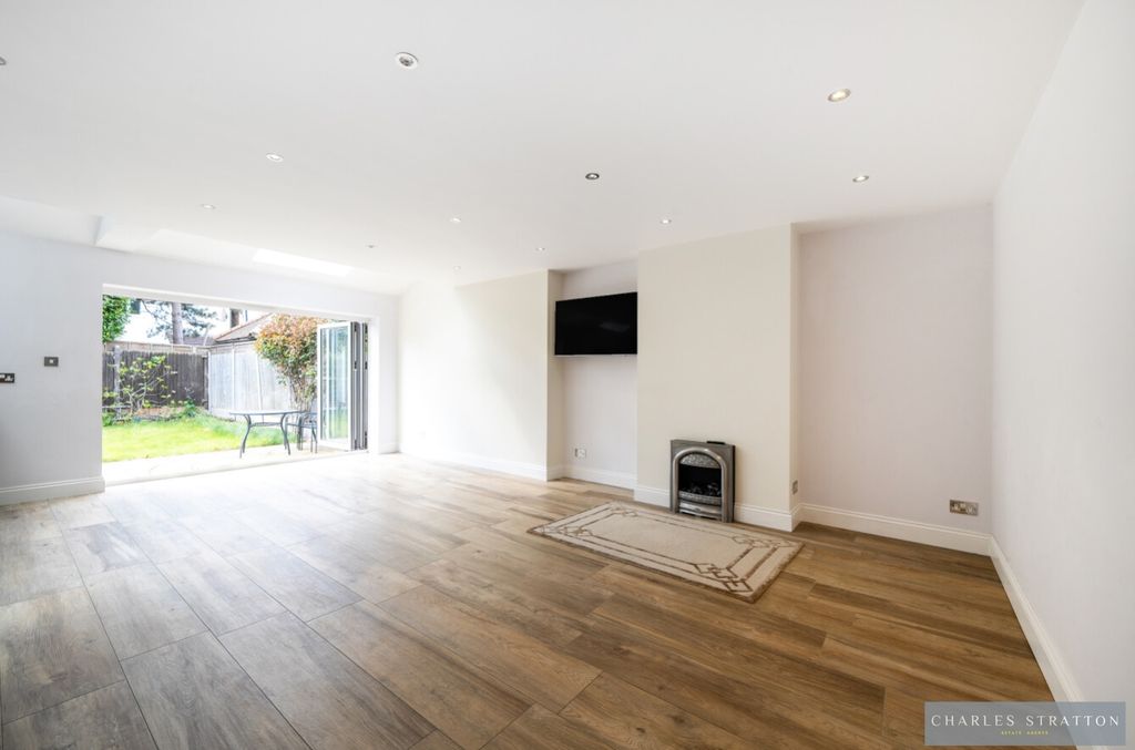 Property photo 3 of 21 74F4F8E5-Bb33-4B95-B7c4-F59962535166