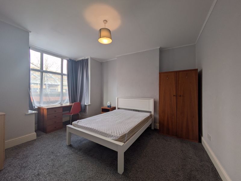 Property photo 3 of 11 Photo 2