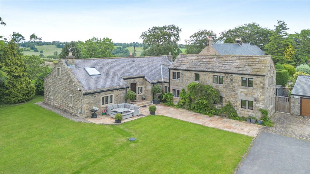 Property photo 2 of 27 Picture No. 12